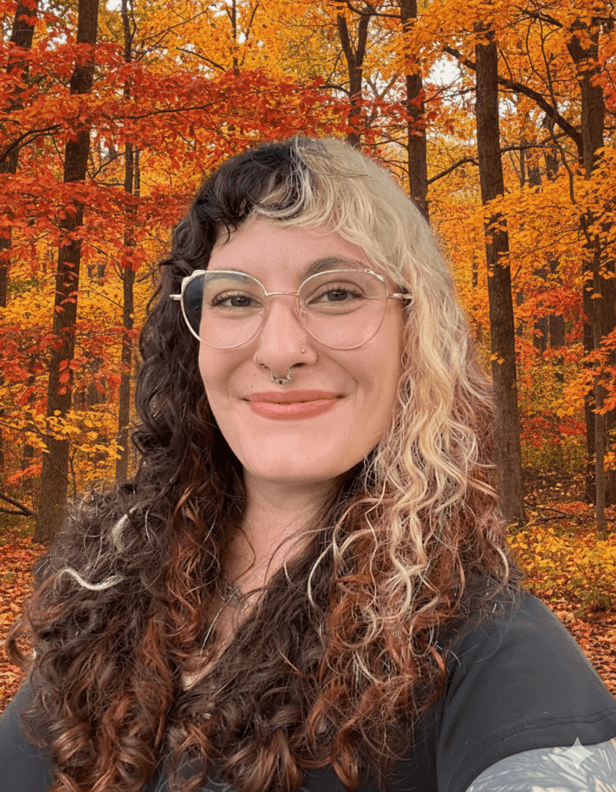 Caroline Martin, LISW (she/they)